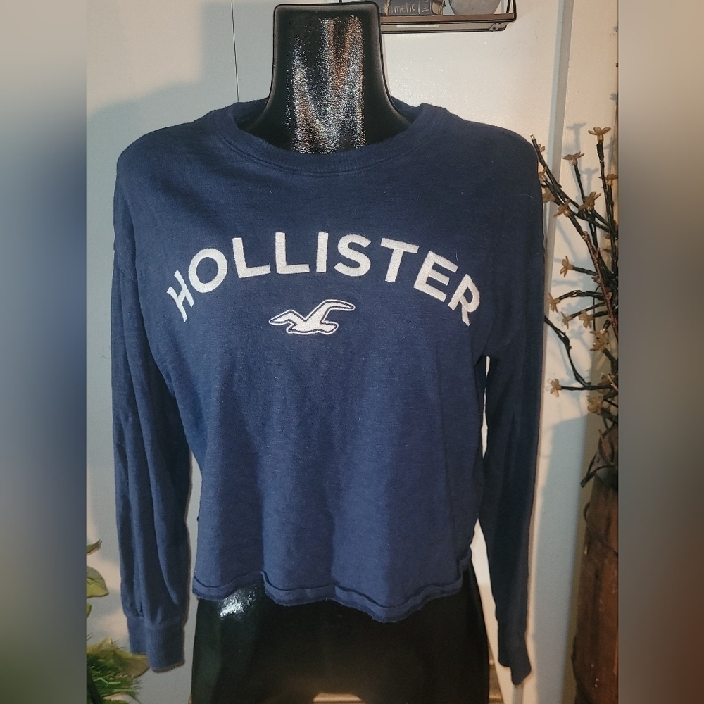 Hollister Navy Blue Long Sleeve Cropped Top S